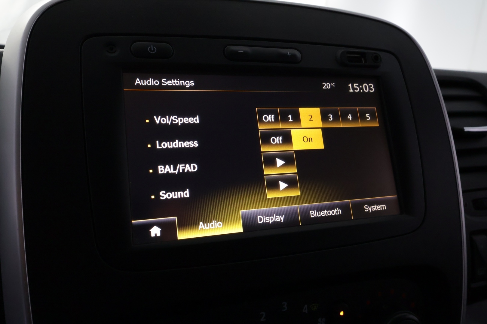 RENAULT Trafic 27