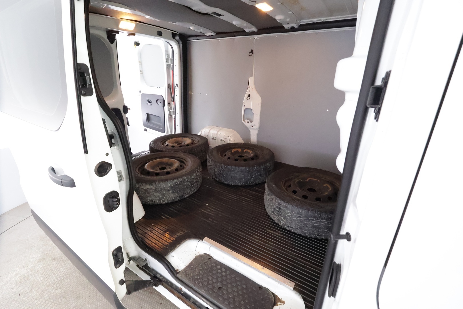 RENAULT Trafic 36