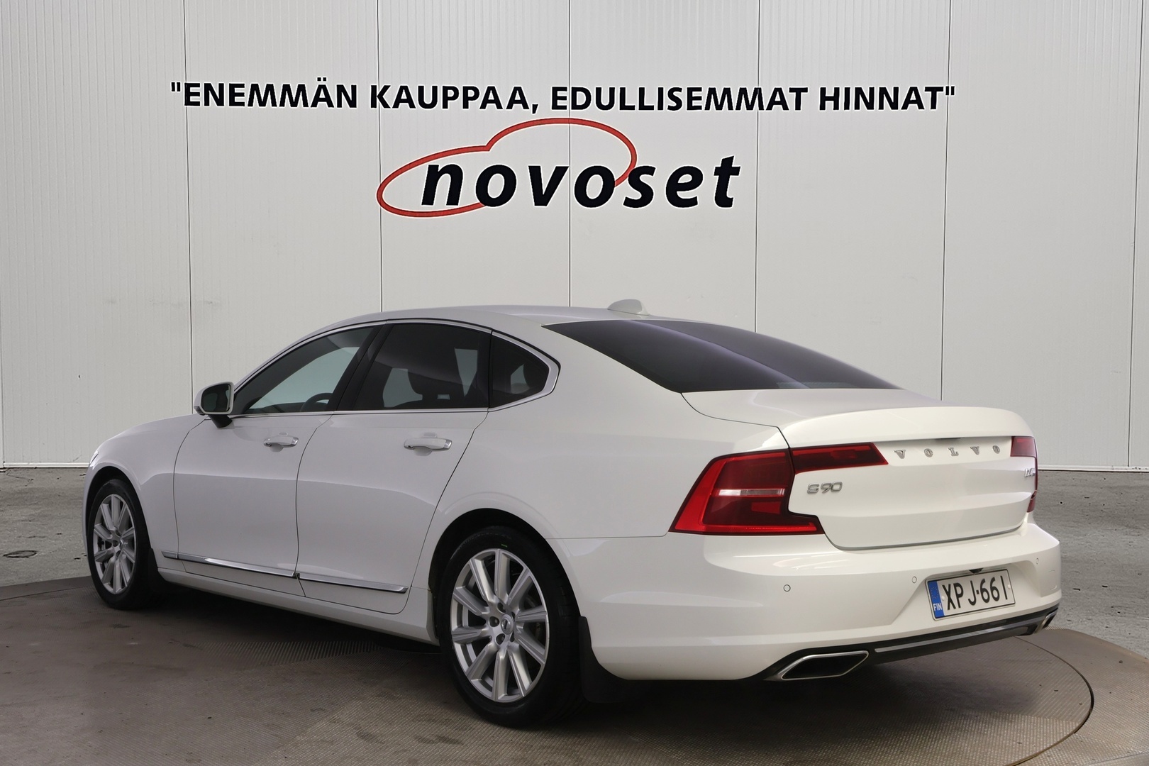 VOLVO S90 2