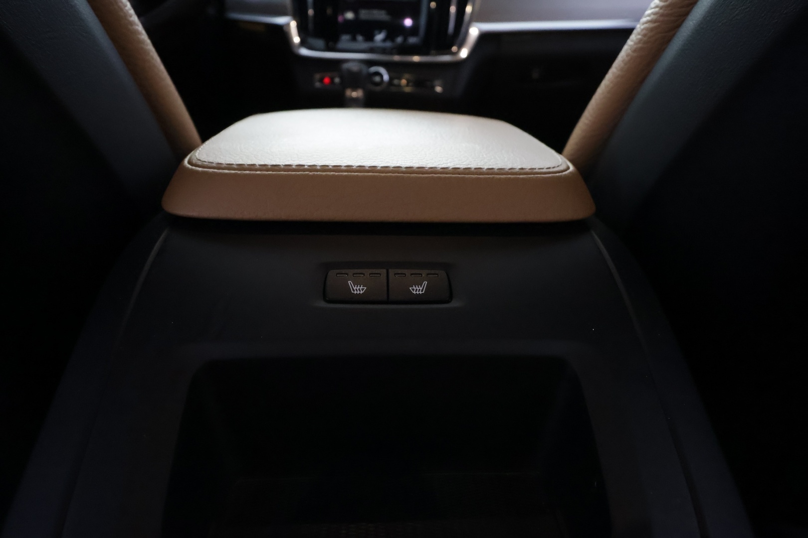 VOLVO S90 21