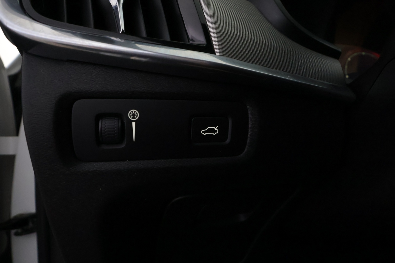 VOLVO S90 35