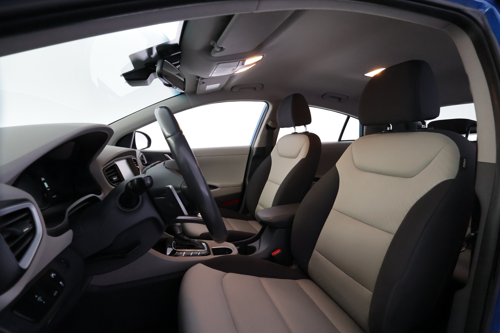 HYUNDAI IONIQ HYBRID 2018