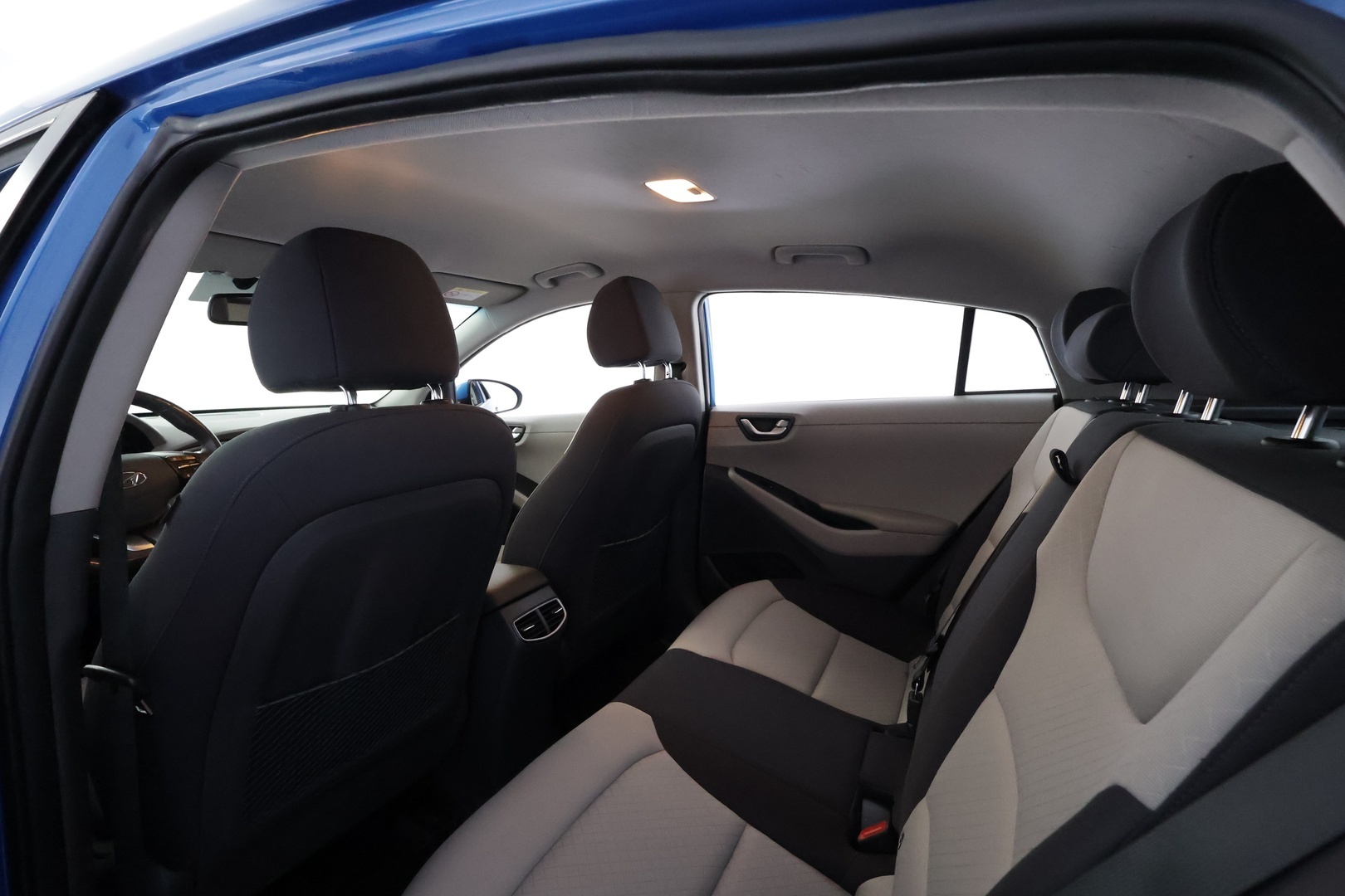 HYUNDAI IONIQ HYBRID 2018