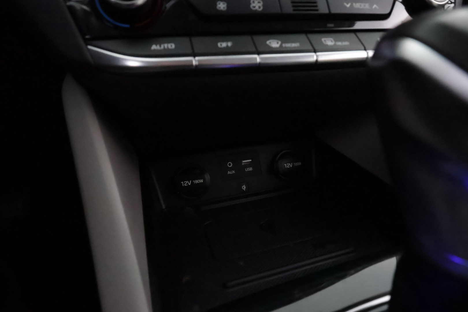 HYUNDAI IONIQ HYBRID 2018