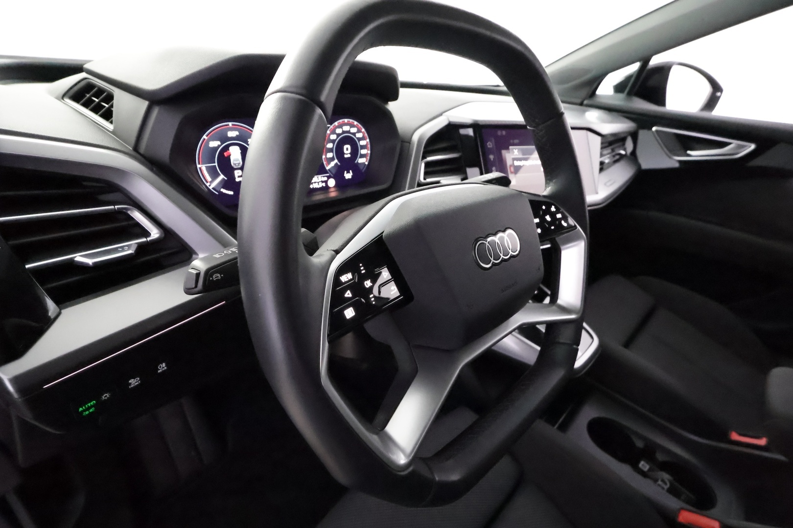 AUDI Q4 e-tron 29