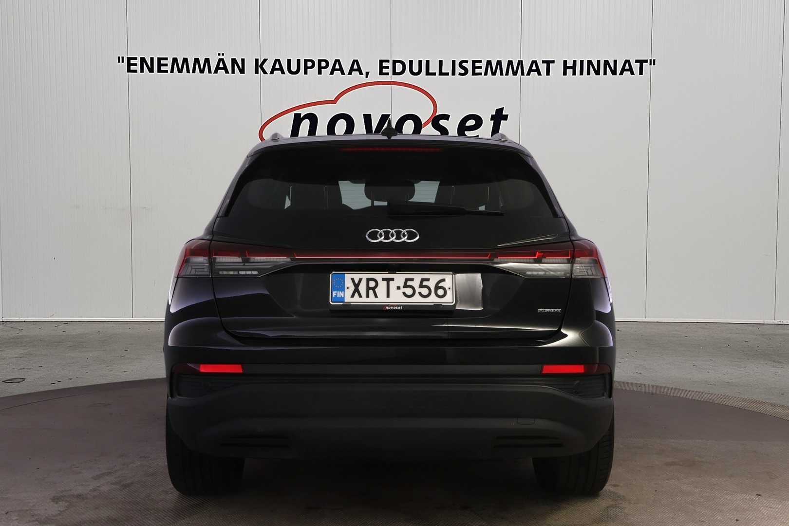 AUDI Q4 e-tron 3