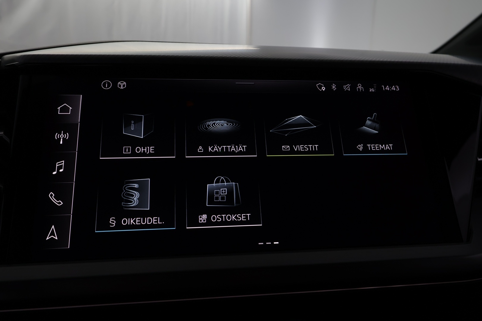 AUDI Q4 e-tron 40