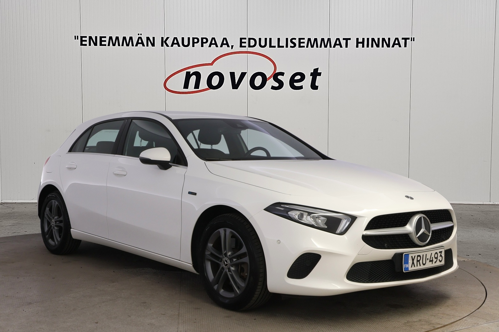 MERCEDES-BENZ A 2021