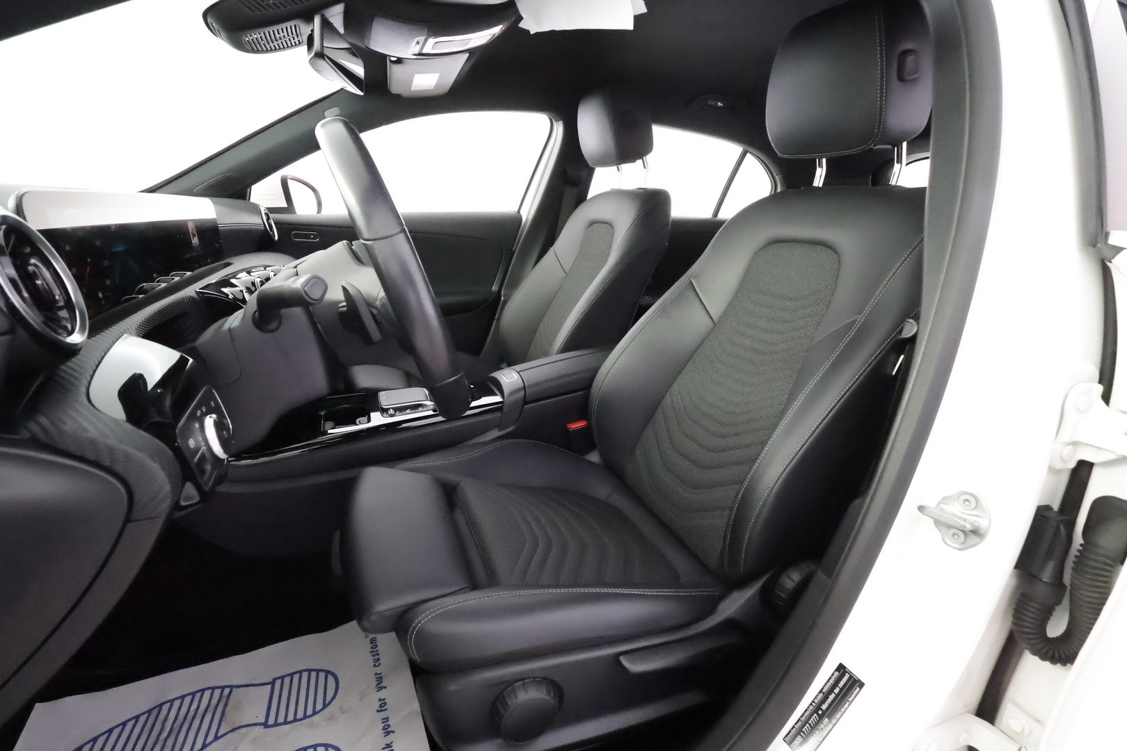 MERCEDES-BENZ A 2021
