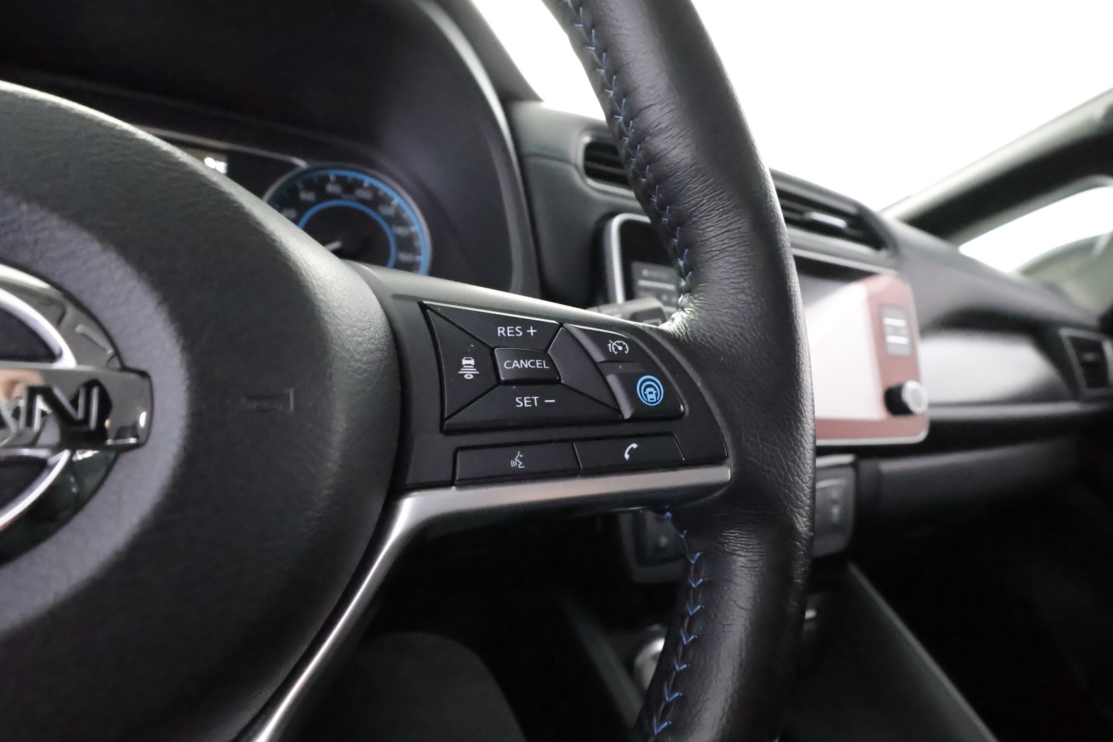 NISSAN Leaf 2020