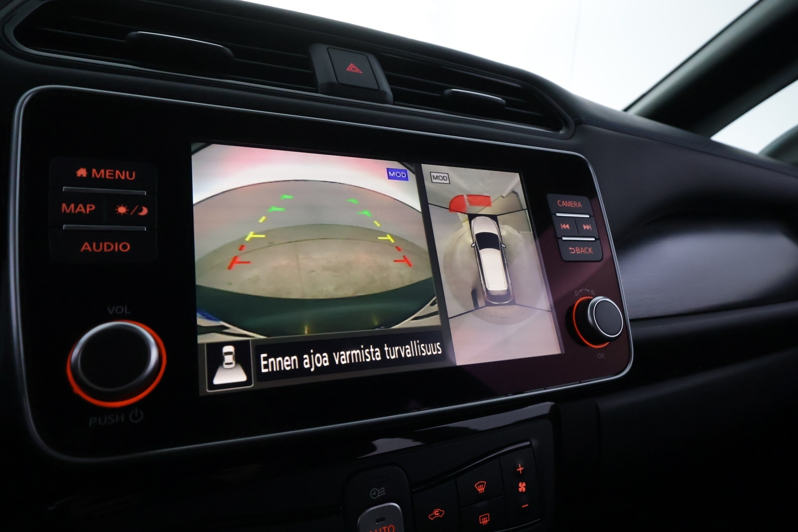 NISSAN Leaf 2020