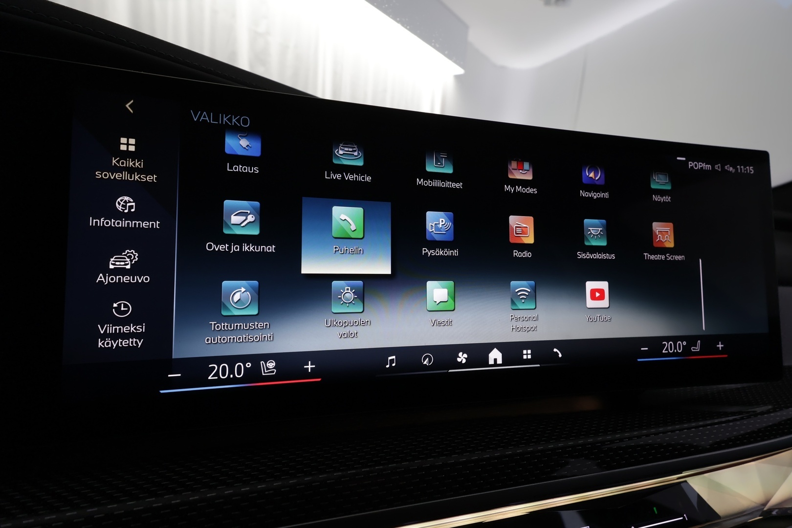 BMW i7 2023
