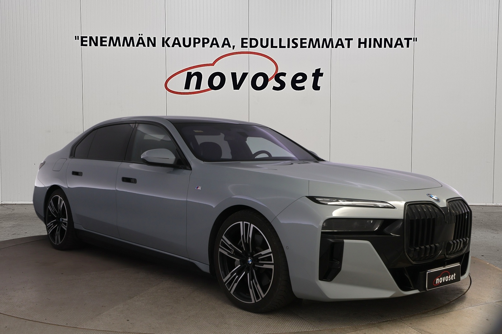 BMW i7 2023