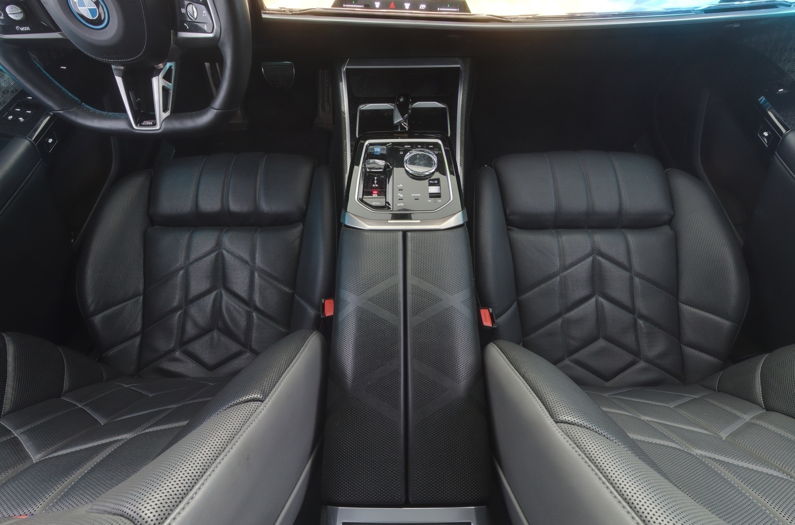 BMW i7 2023