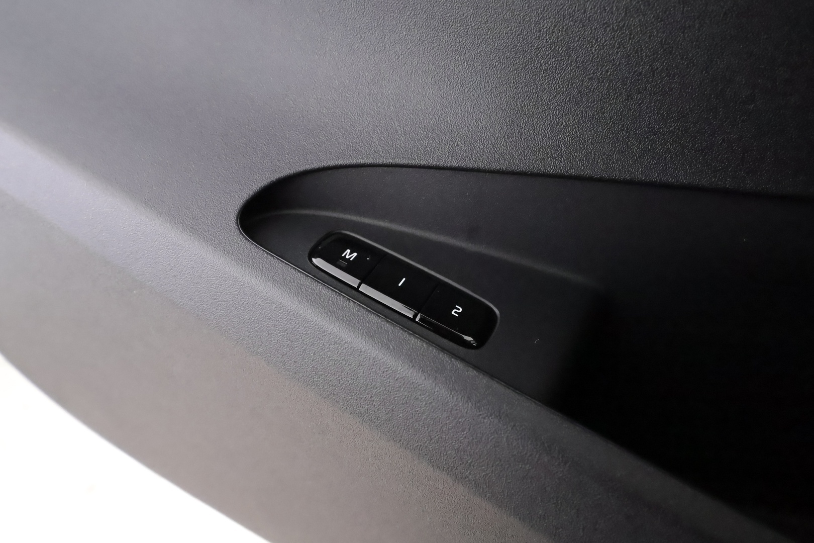 POLESTAR 2 2025