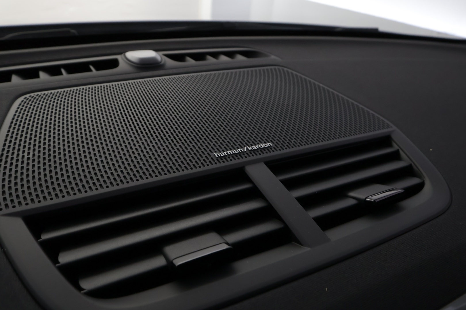 POLESTAR 2 2025