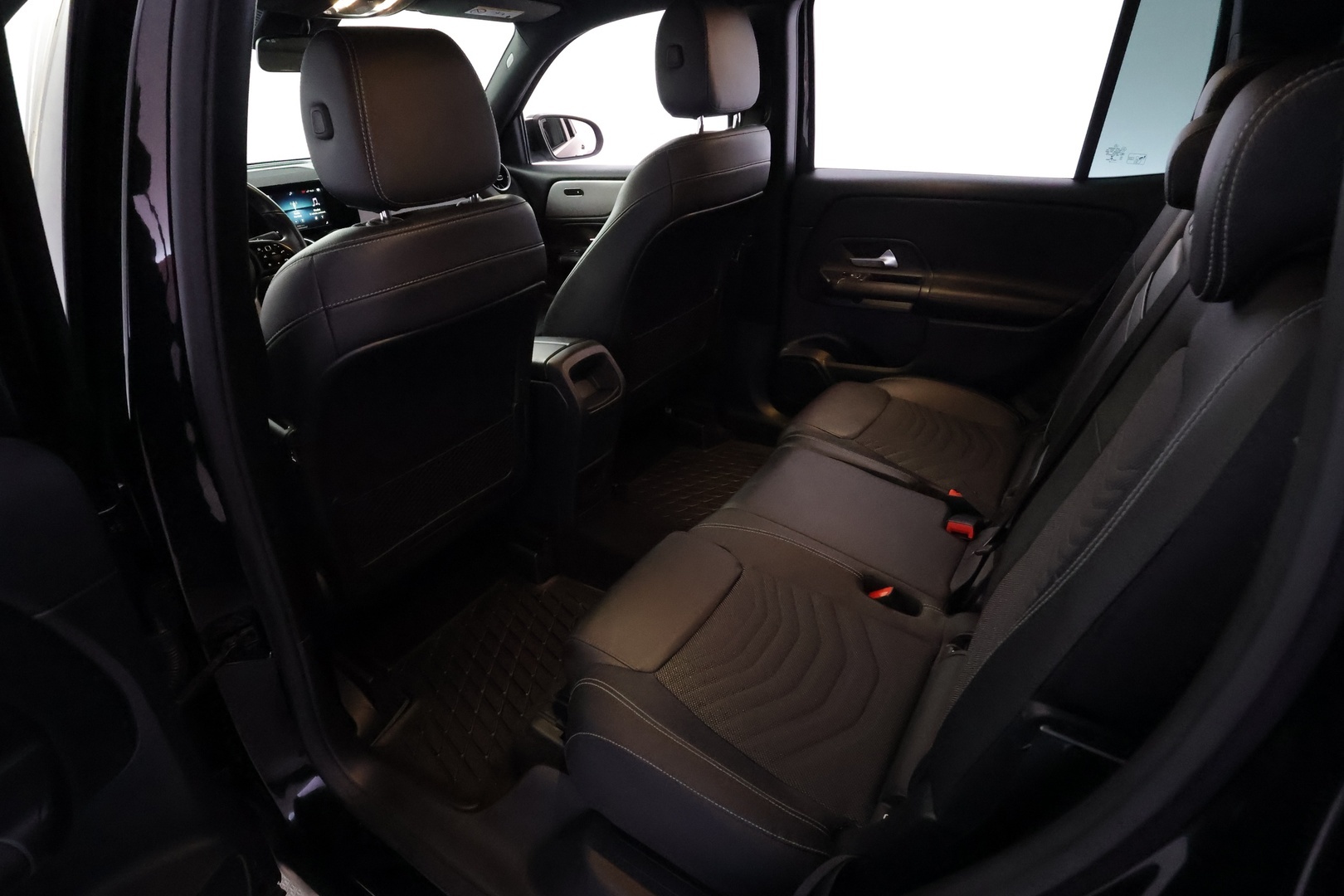 MERCEDES-BENZ GLB 2021