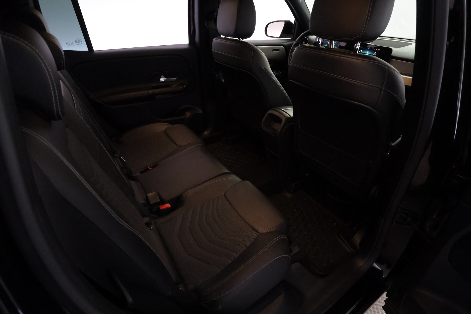MERCEDES-BENZ GLB 2021