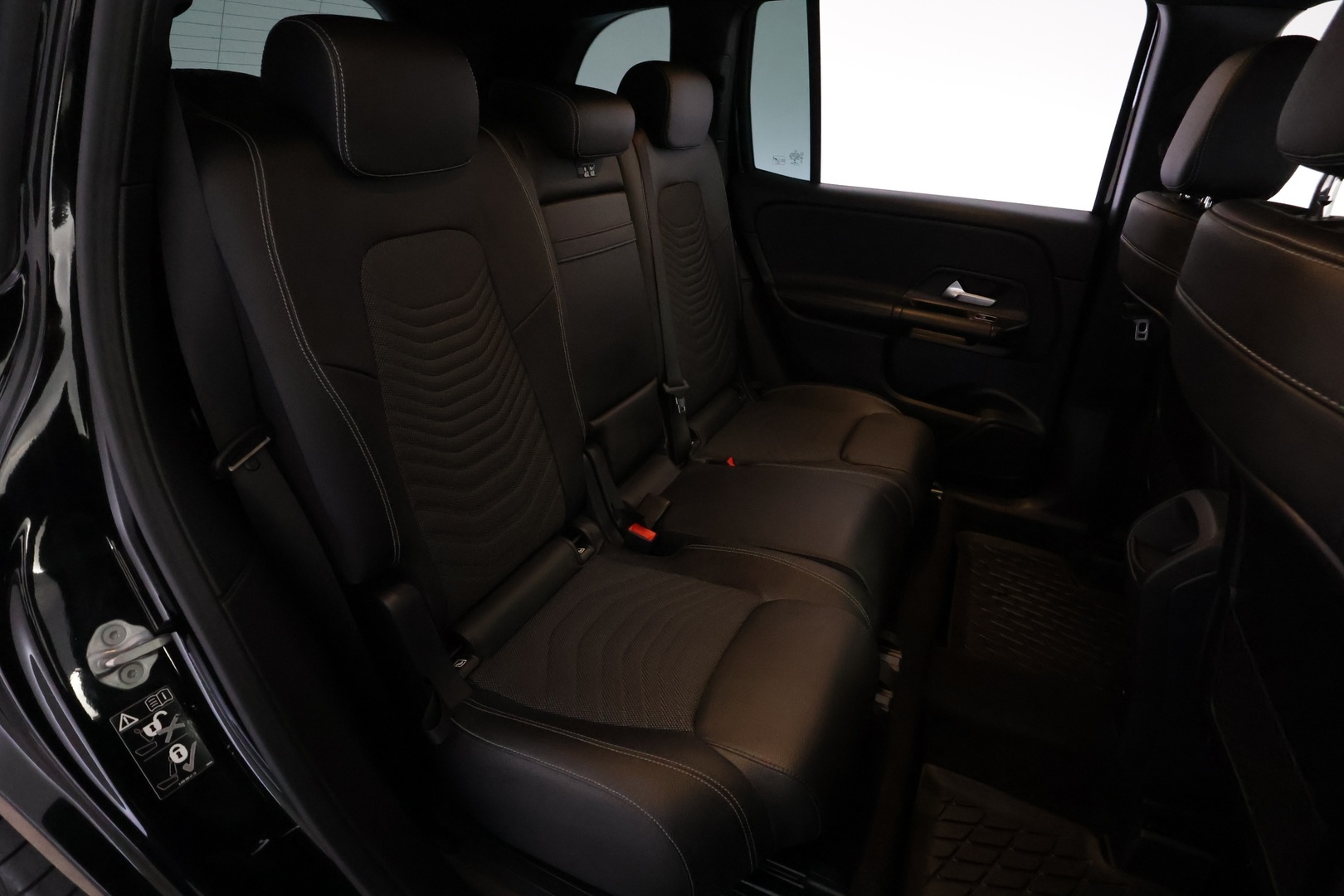 MERCEDES-BENZ GLB 2021