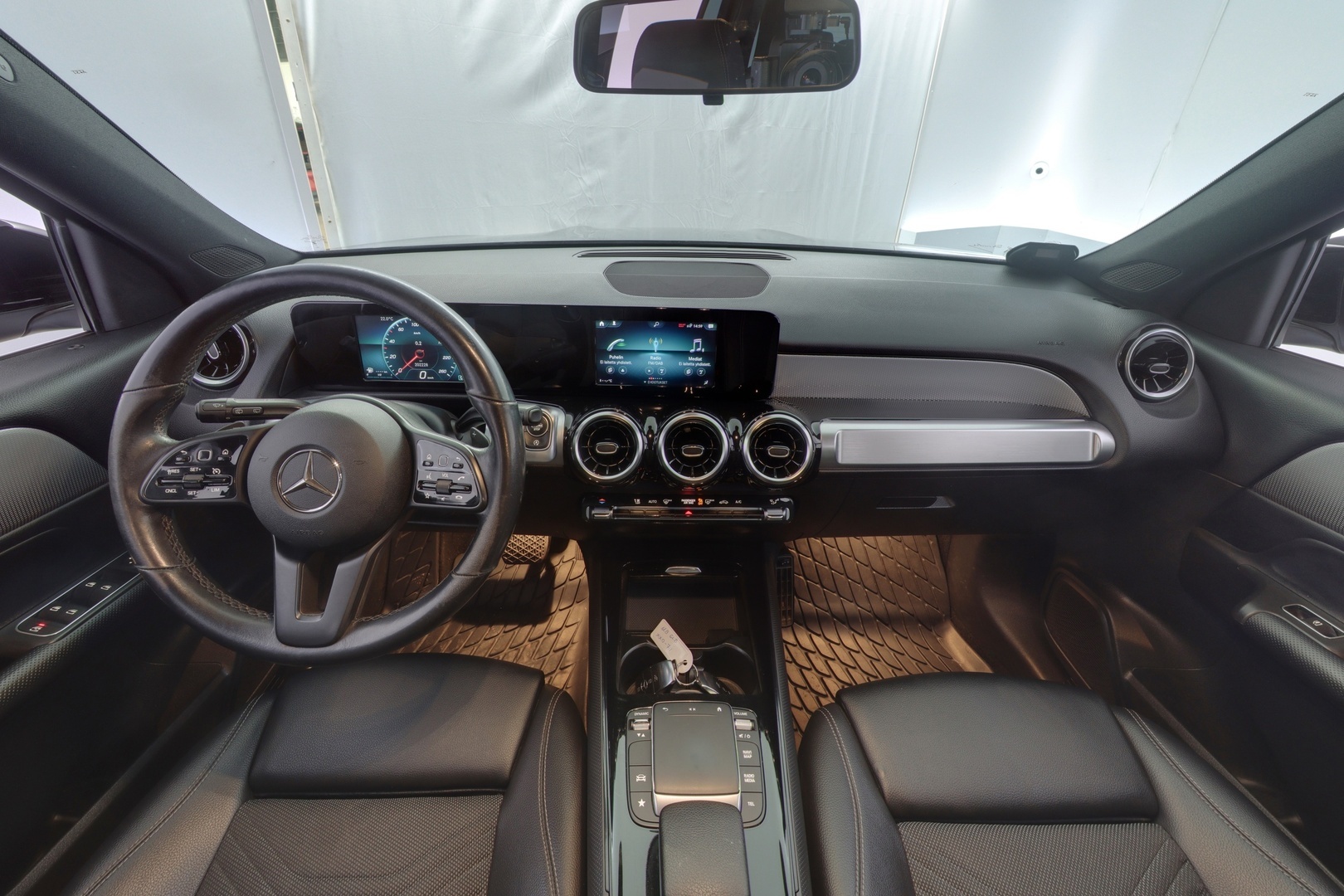 MERCEDES-BENZ GLB 2021