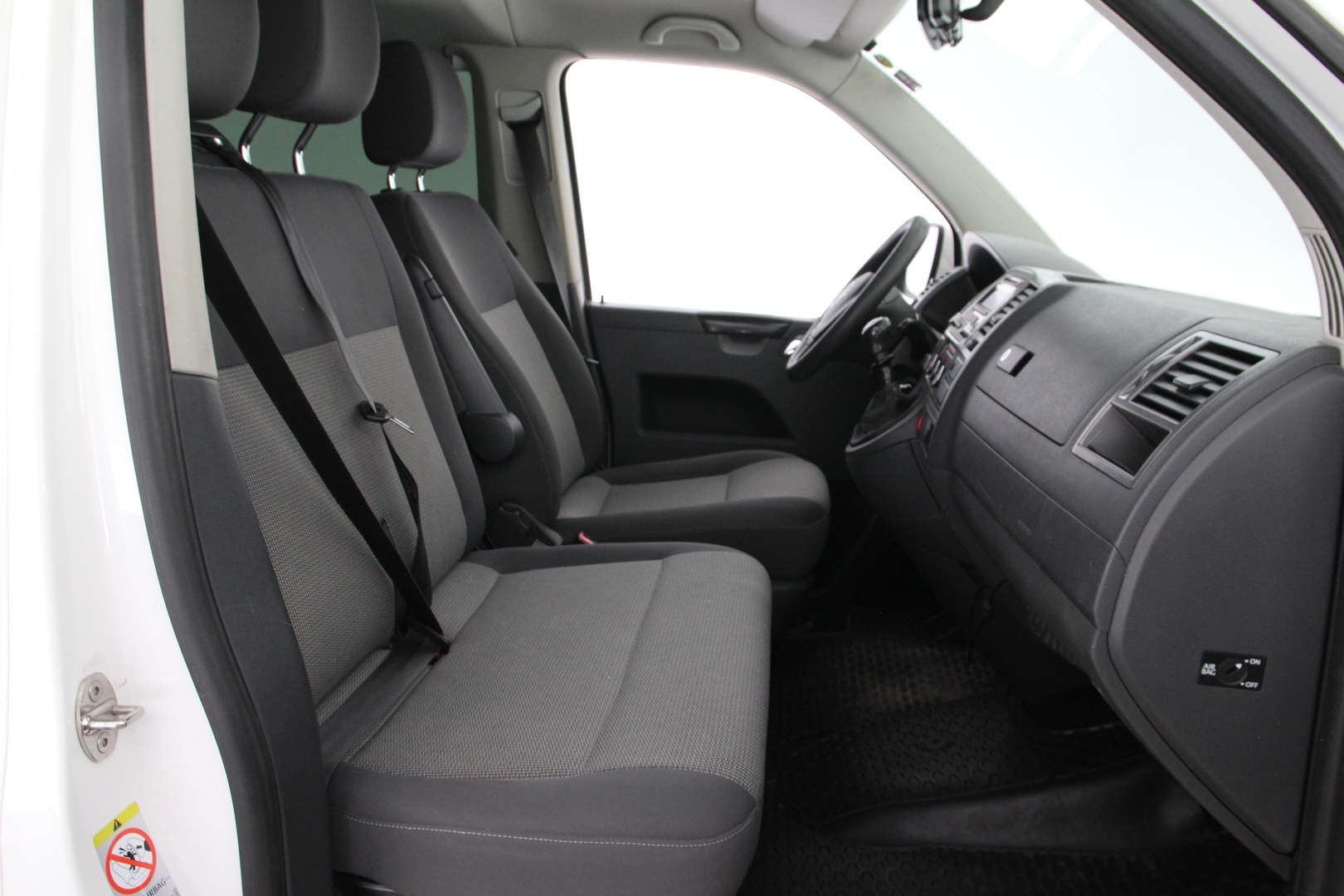 VOLKSWAGEN Caravelle 2014