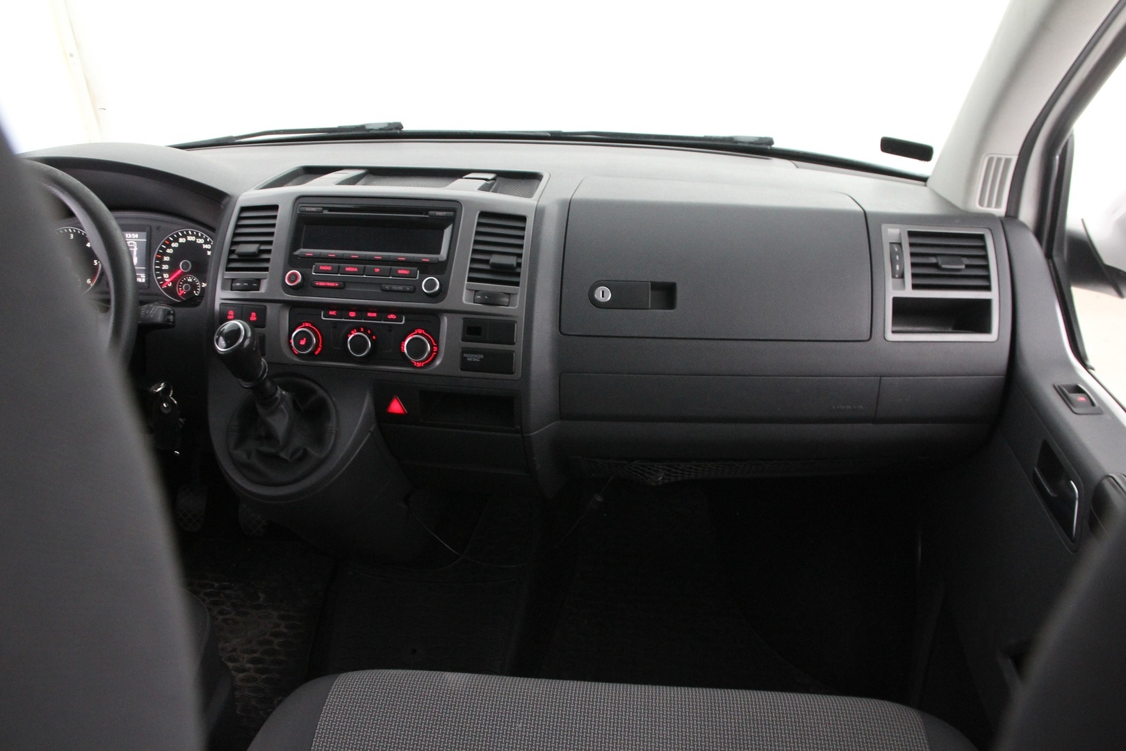 VOLKSWAGEN Caravelle 2014