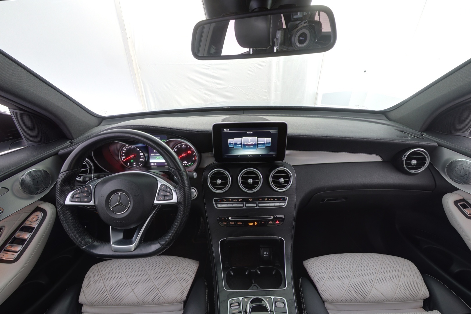 MERCEDES-BENZ GLC 2017