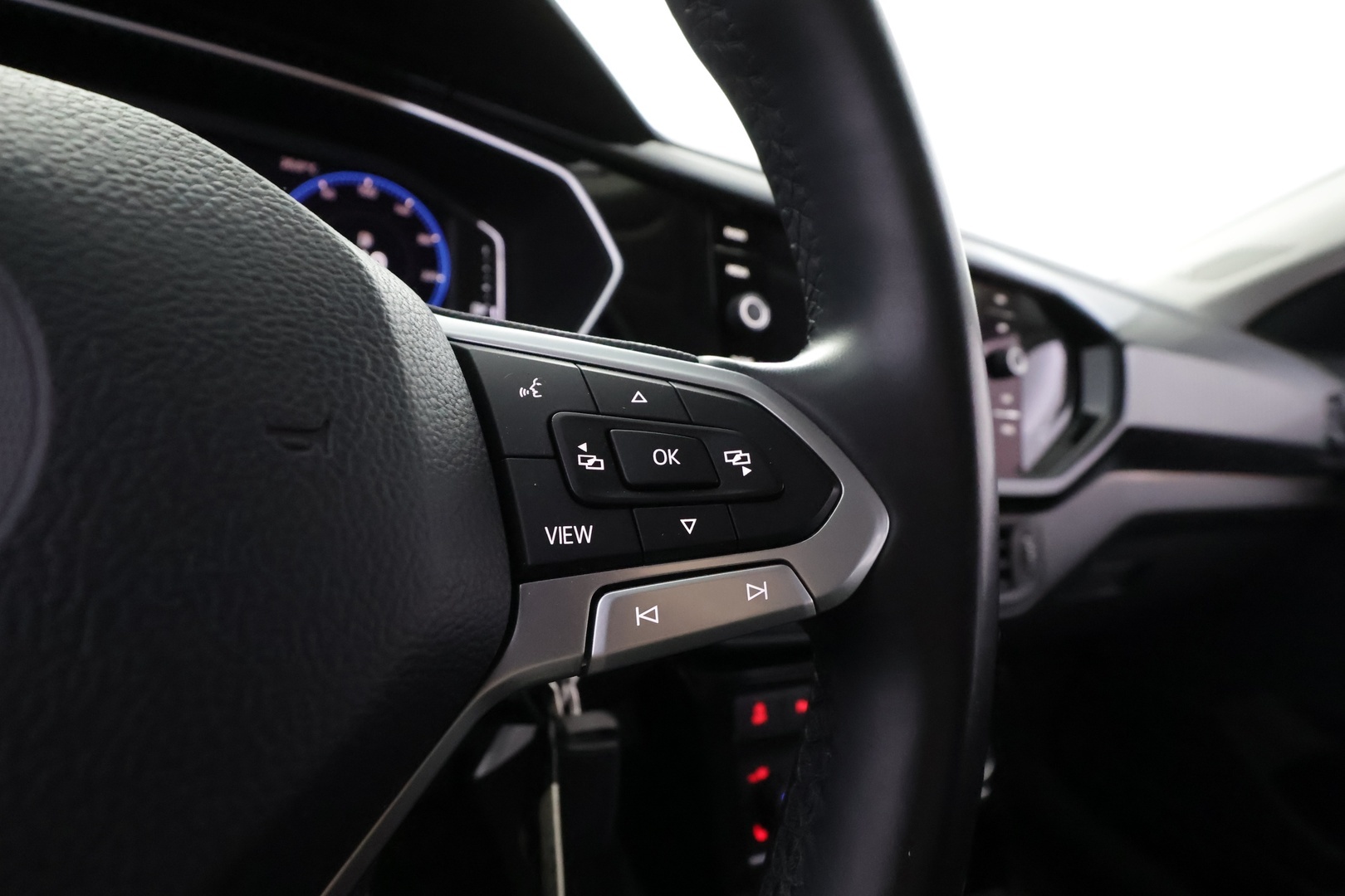VOLKSWAGEN T-Cross 2019