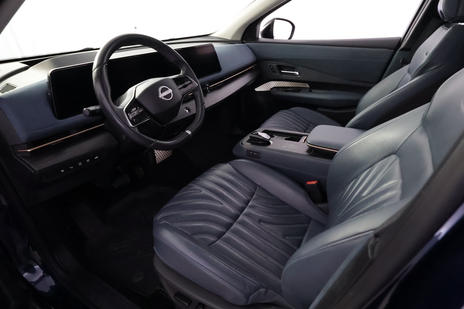 NISSAN Ariya 2023