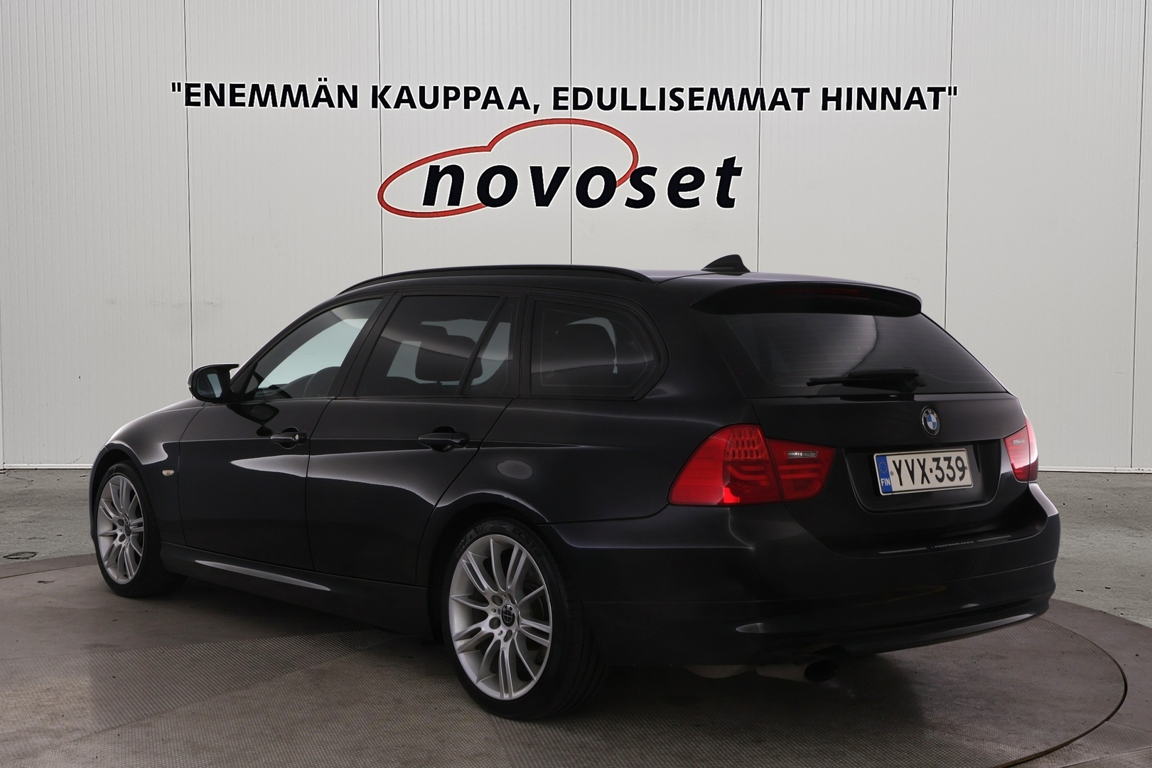 BMW 318 2011
