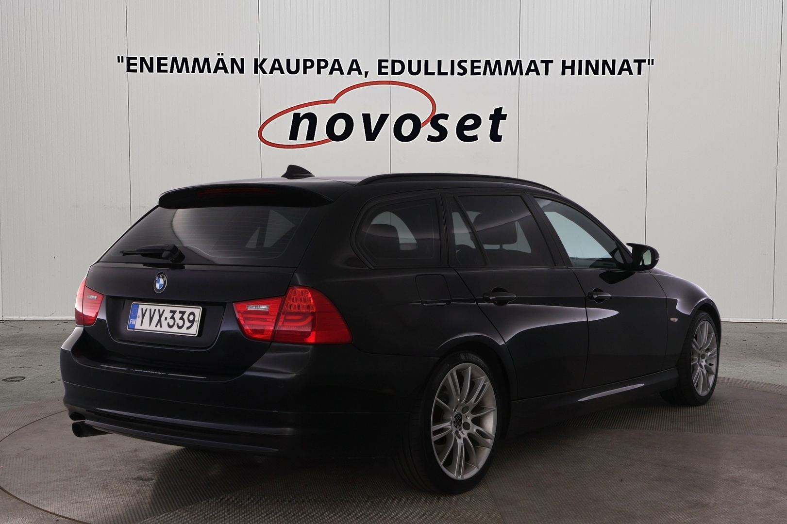 BMW 318 2011