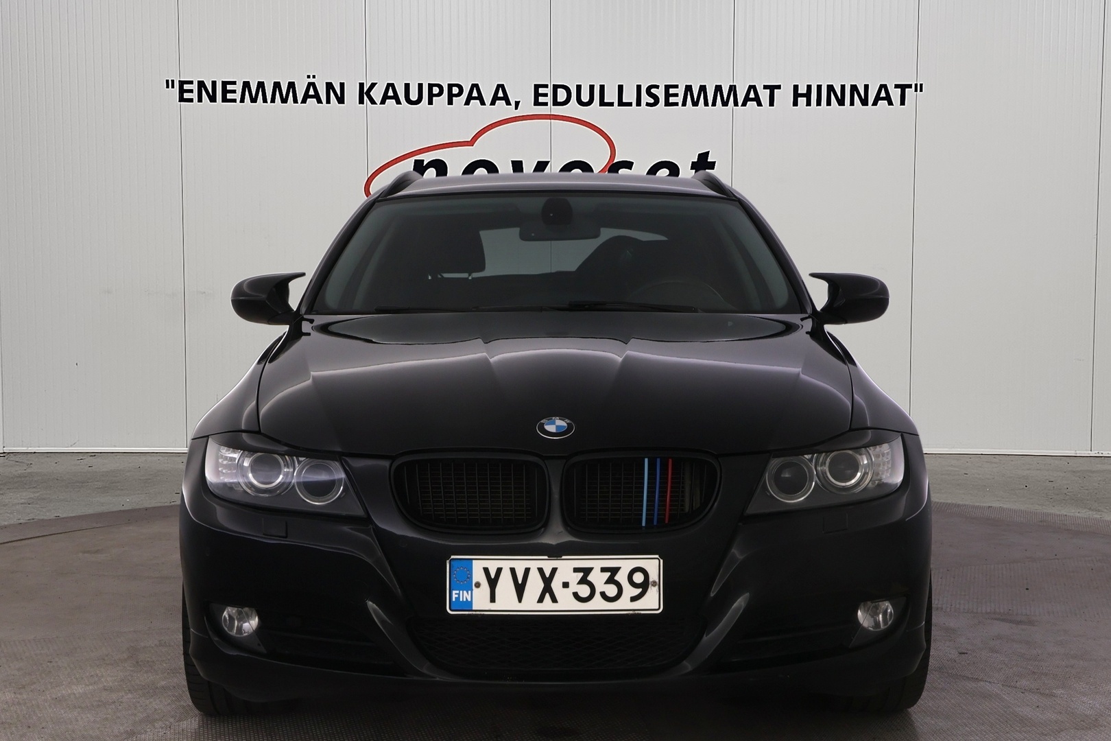 BMW 318 2011