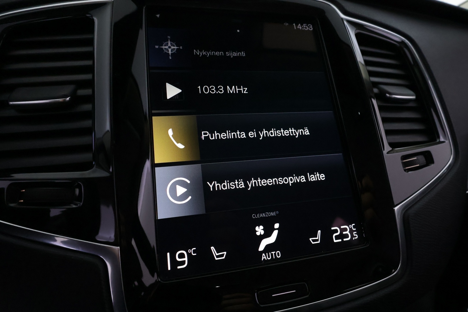 VOLVO XC90 2021
