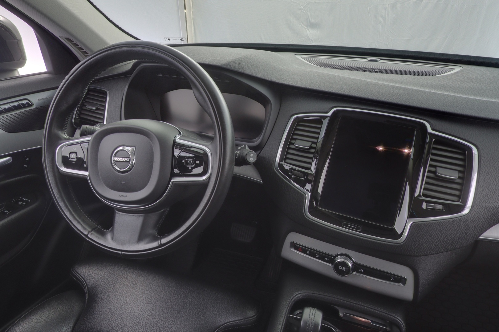 VOLVO XC90 2021