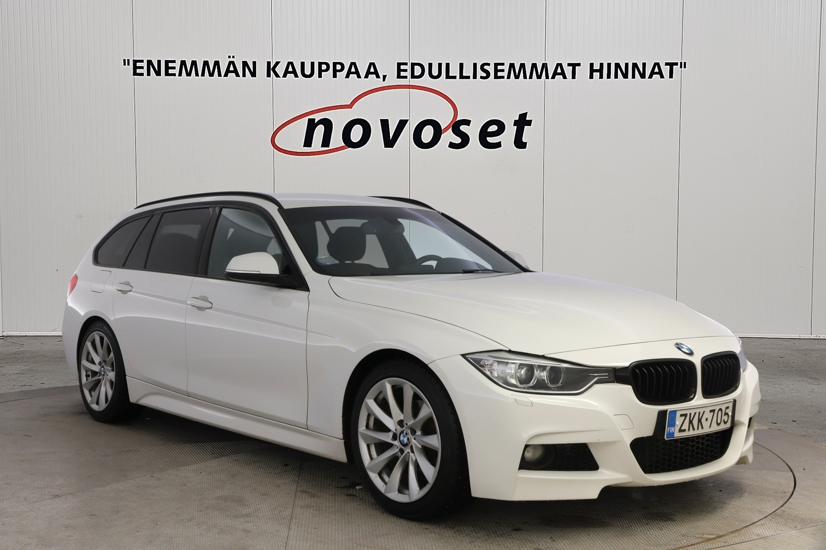 BMW 318 2015