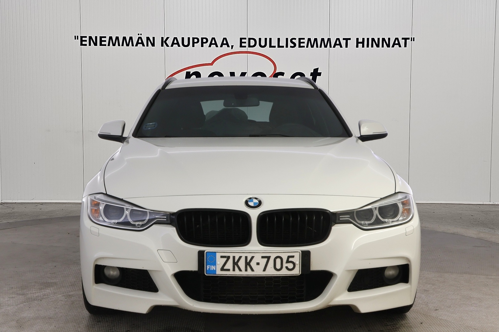 BMW 318 2015