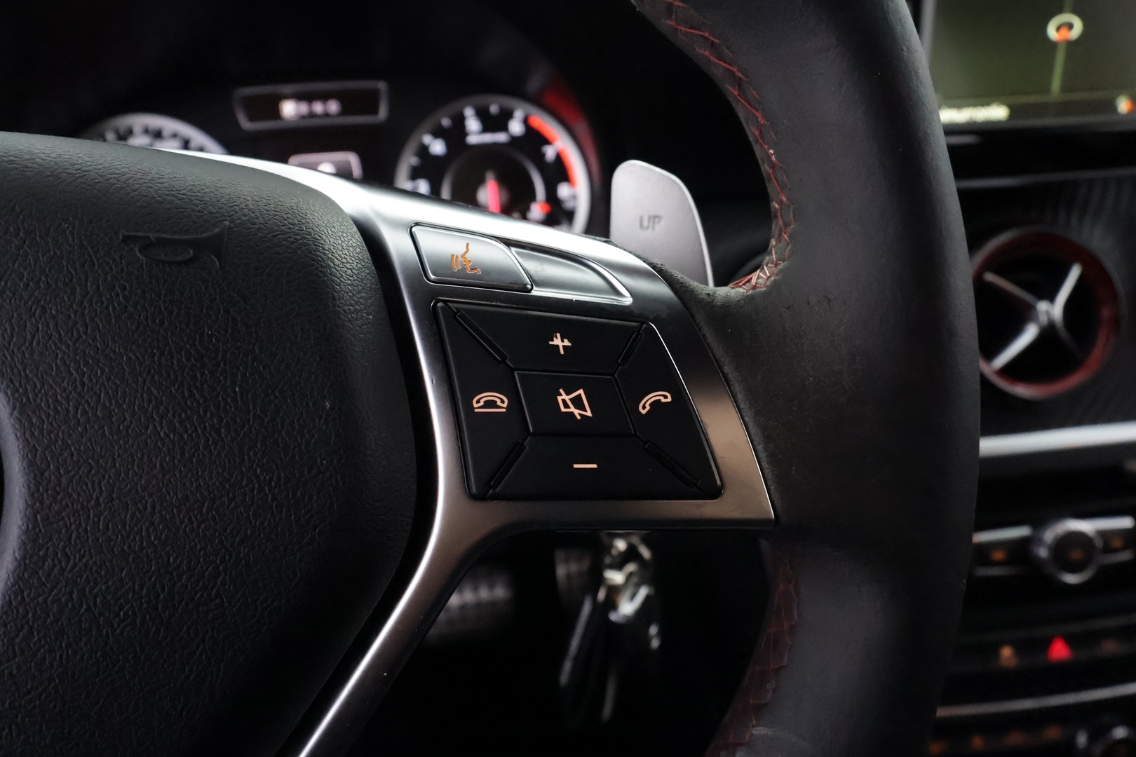 MERCEDES-BENZ A 45 AMG 2014