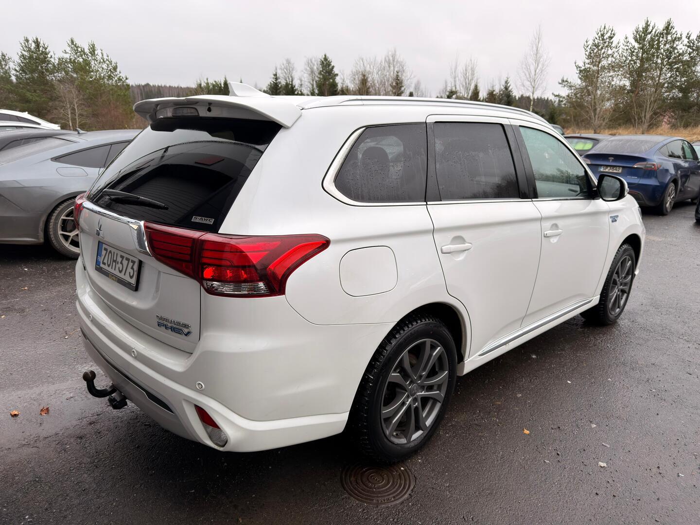 MITSUBISHI Outlander 2019