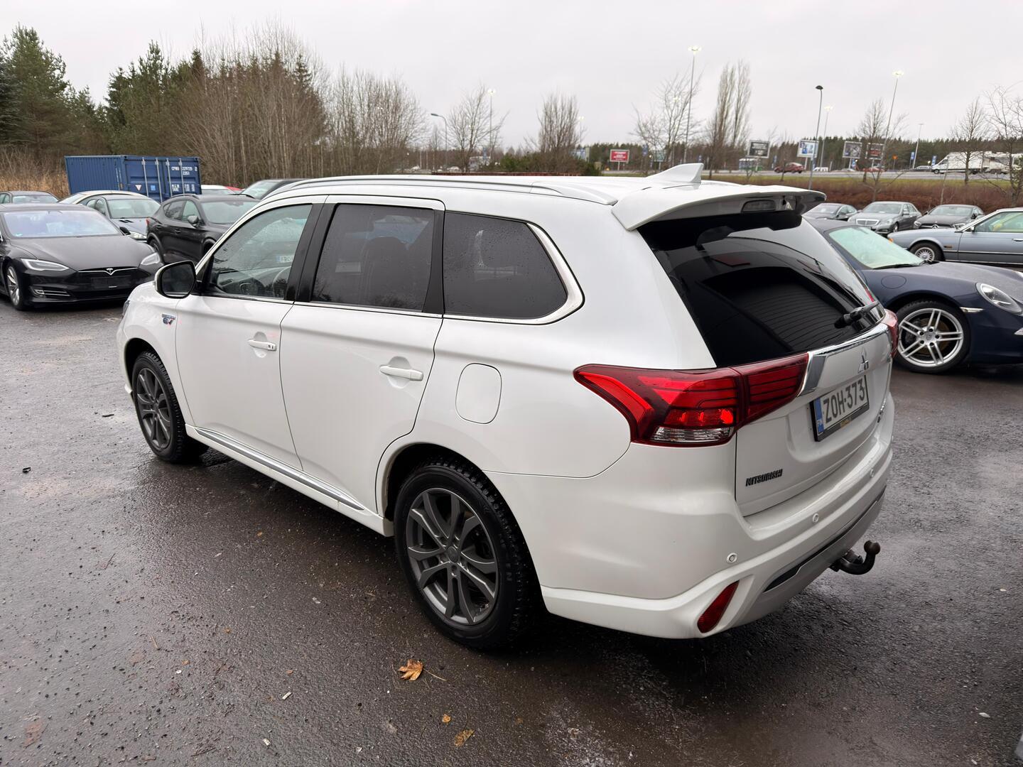MITSUBISHI Outlander 2019