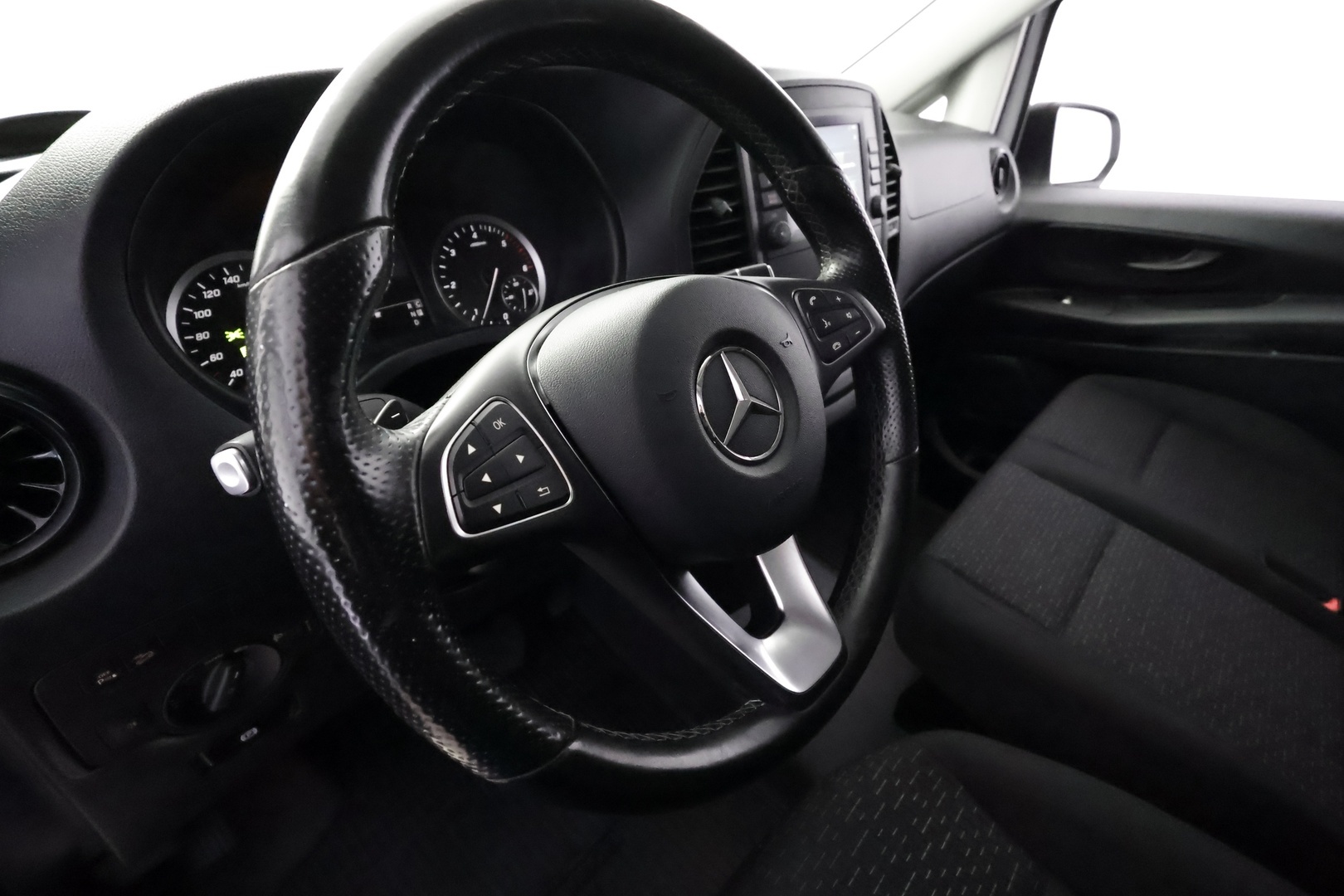 MERCEDES-BENZ VITO 2021
