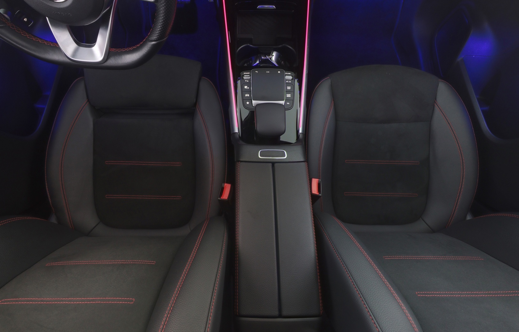 MERCEDES-BENZ EQB 9