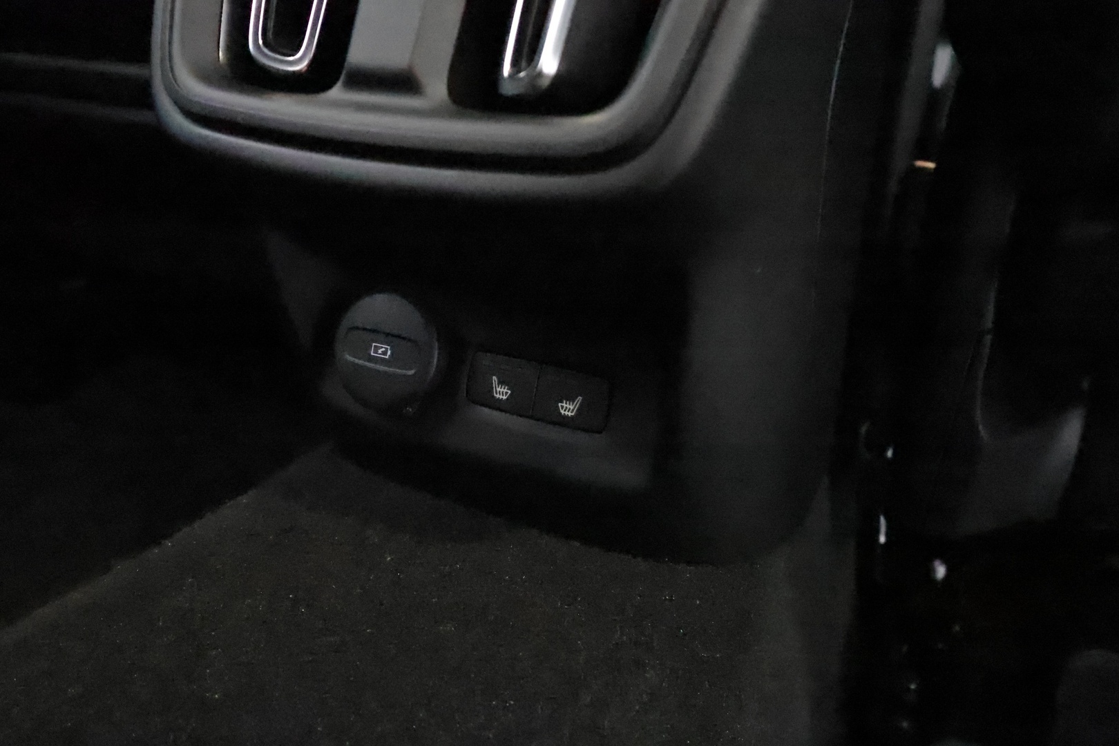 POLESTAR 2 2024