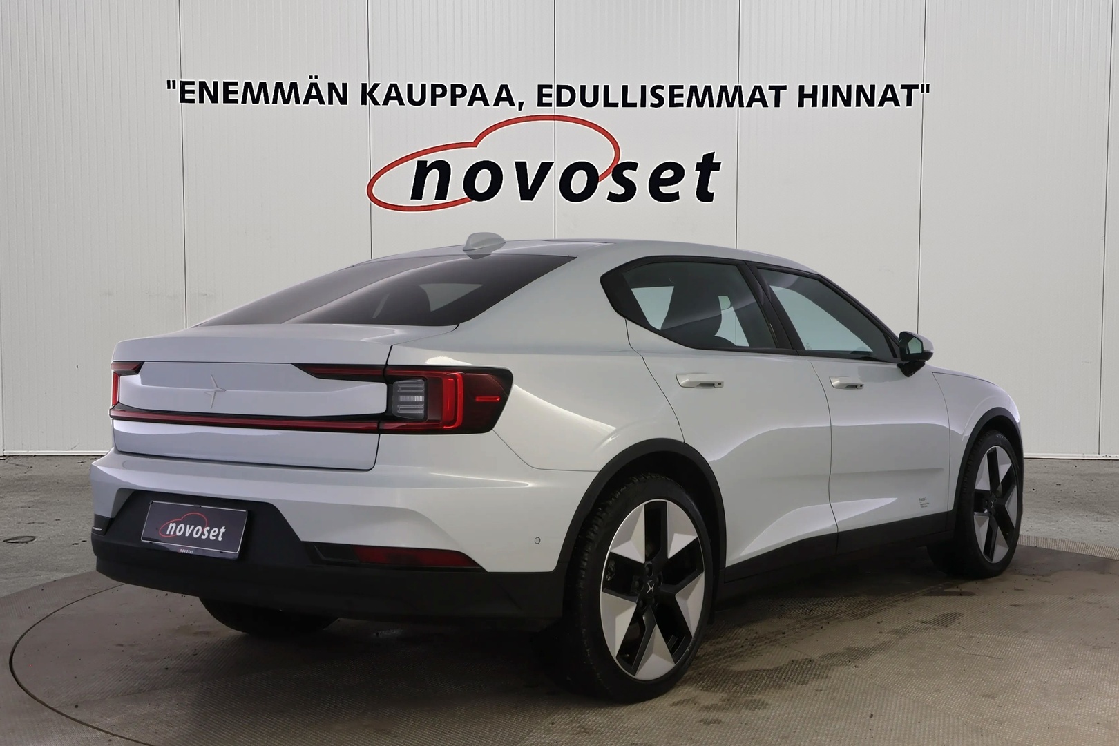 POLESTAR 2 2024