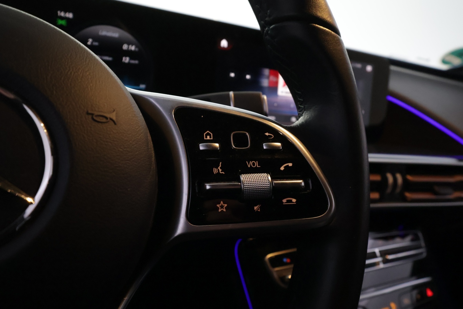 MERCEDES-BENZ EQC 2022