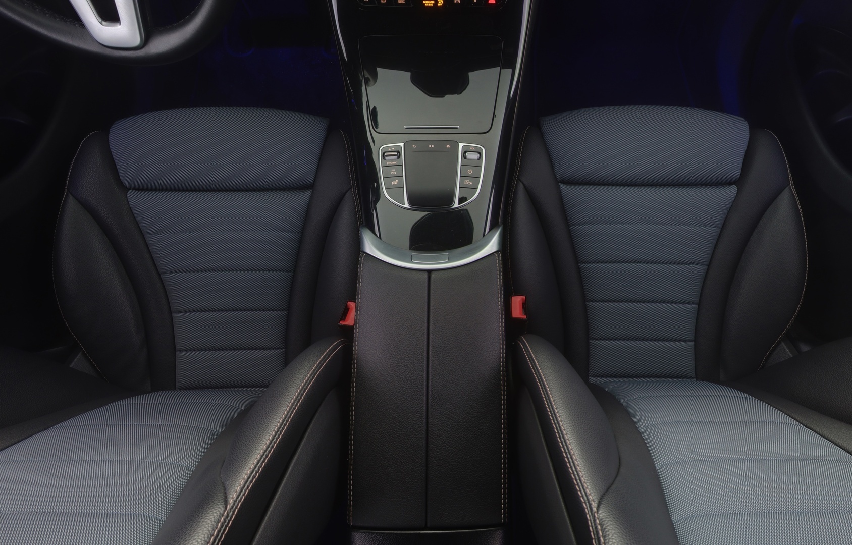 MERCEDES-BENZ EQC 2022