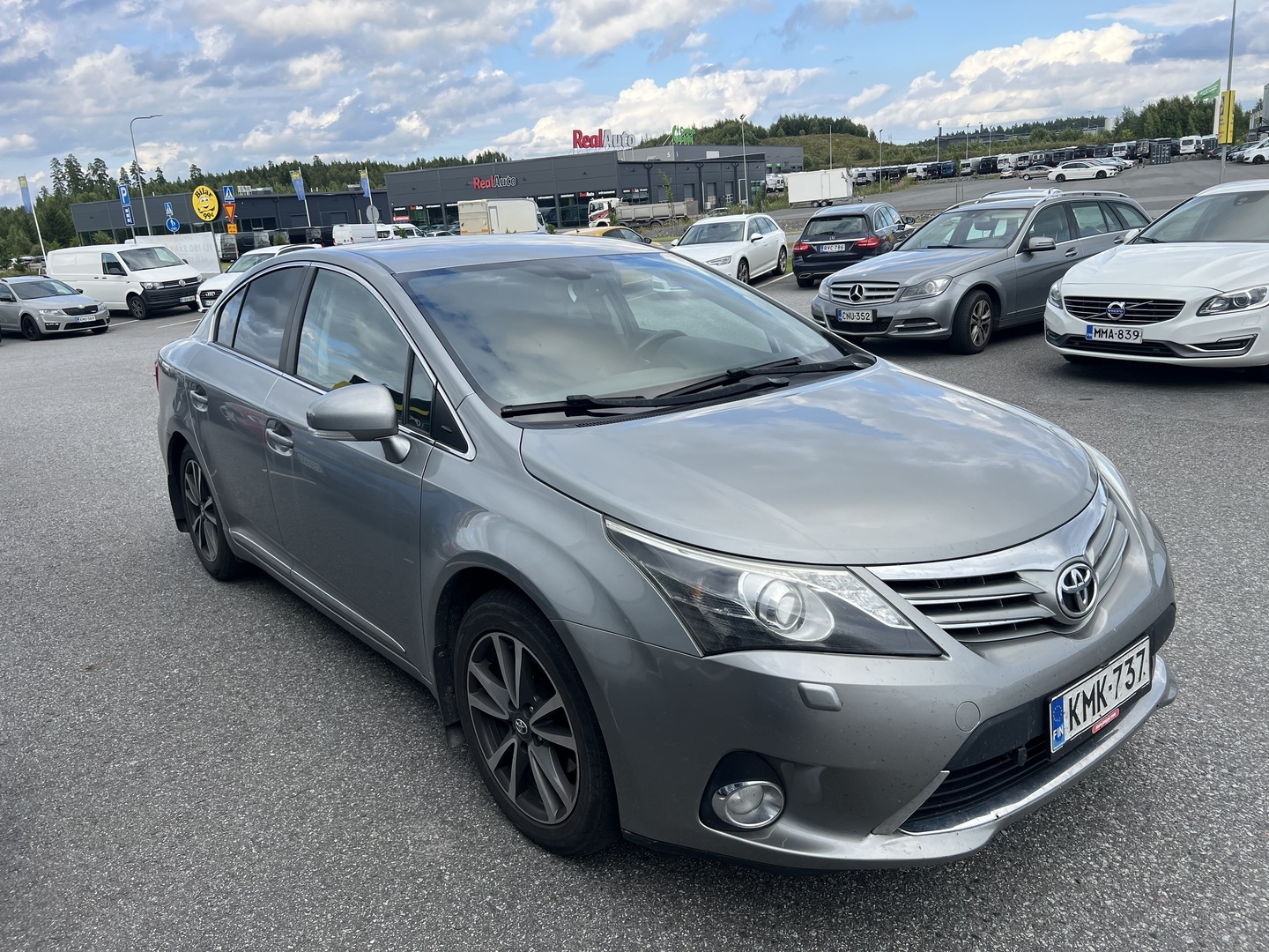TOYOTA Avensis 2013