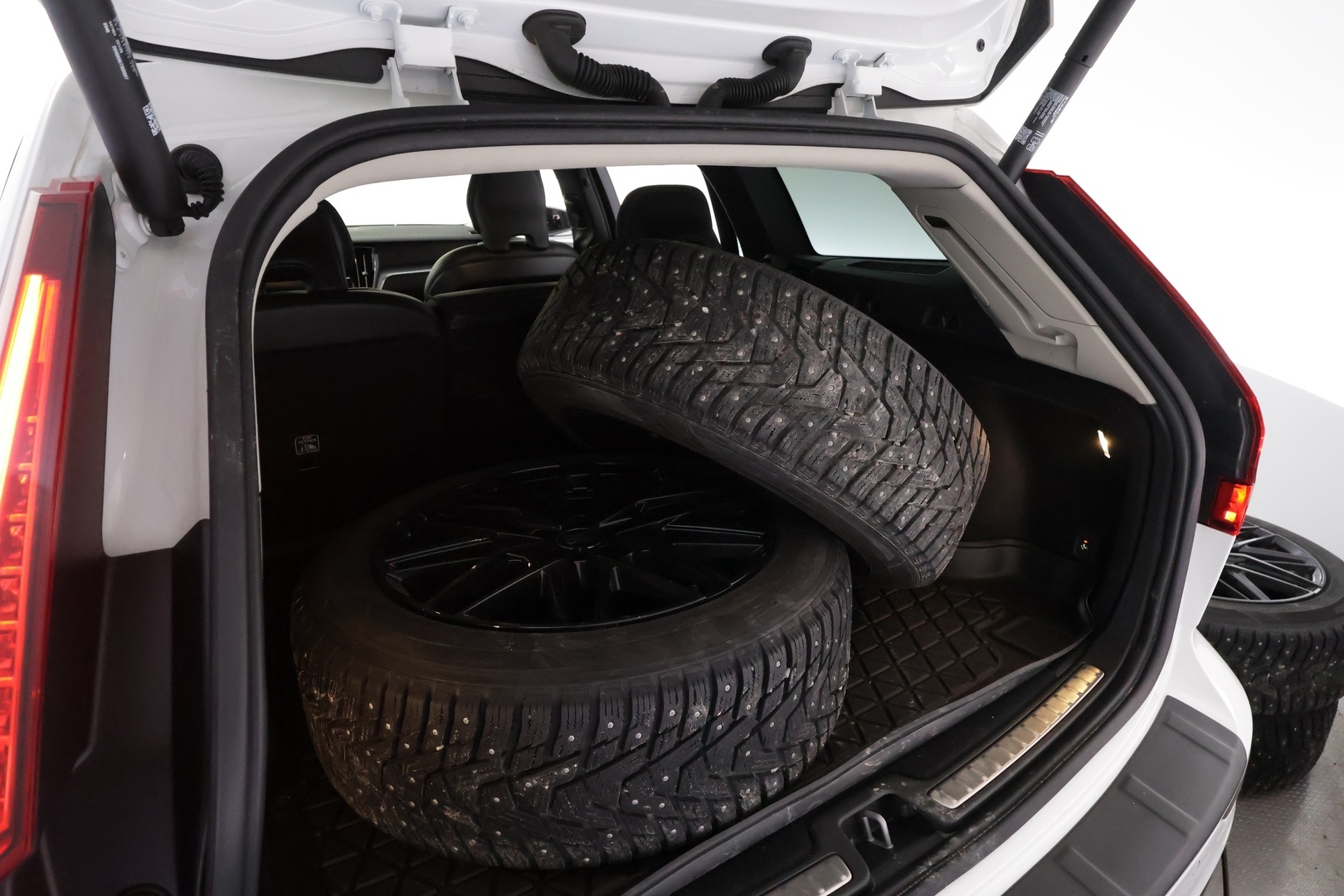 VOLVO V60 Cross Country 2020