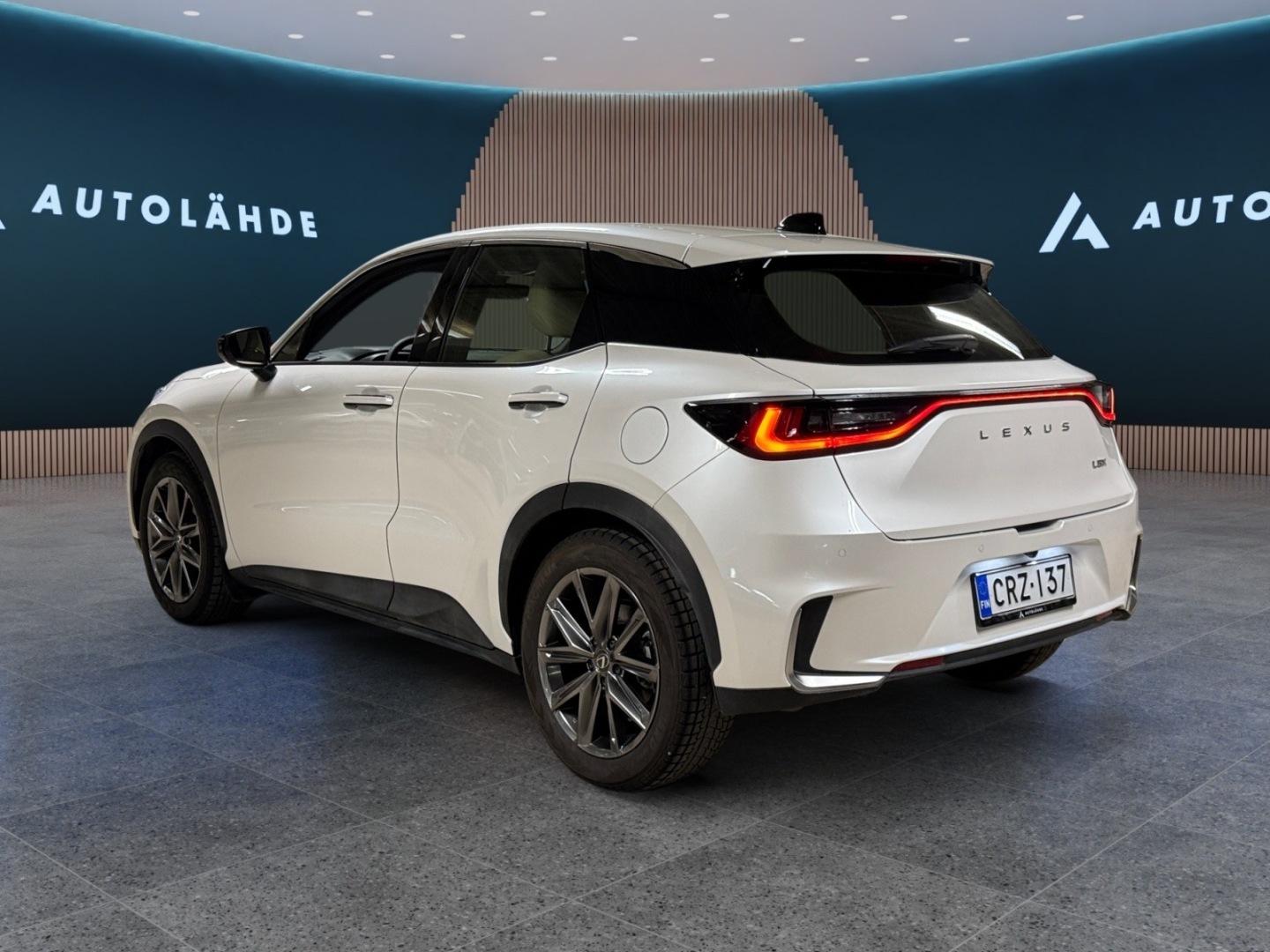 LEXUS LBX 4