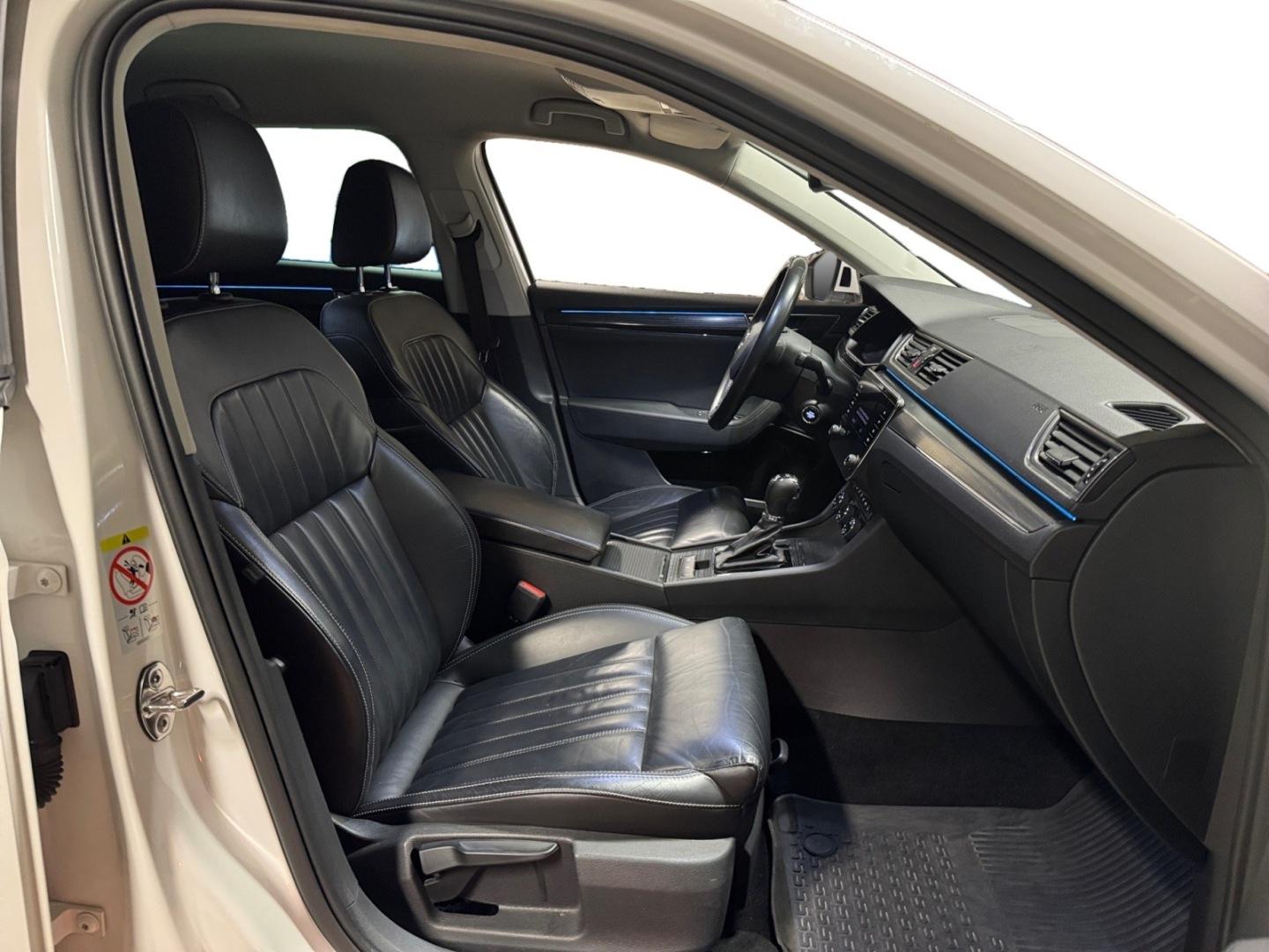 SKODA Superb 11