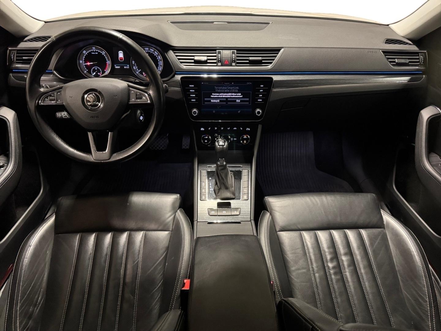 SKODA Superb 13